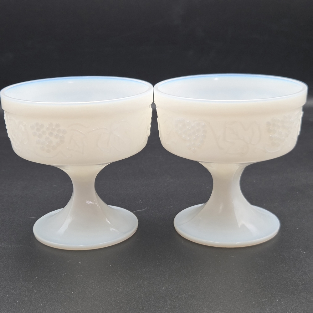 VTG Anchor Hocking Milk Glass Harvest Grape & Leaves‎ Set/2 Footed Dessert Bowls